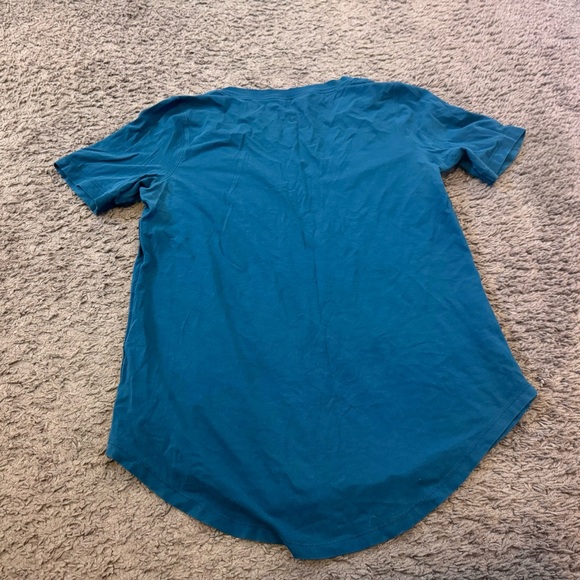 Lululemon Love Tee II Curved Hem Teal Green Blue V Neck Size 8 - Picture 4 of 5